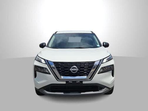 Glacier White 2023 Nissan Rogue S