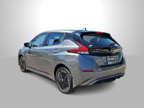 Gun Metallic 2024 Nissan Leaf SV PLUS