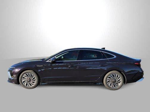 2025 Hyundai SONATA Hybrid SE