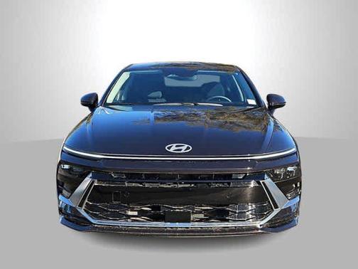 2025 Hyundai SONATA Hybrid SE
