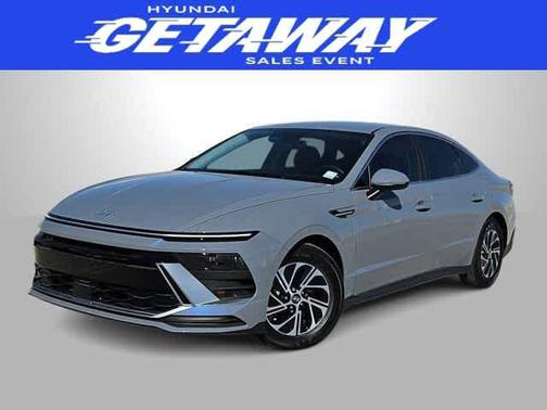 2026 Hyundai SONATA Hybrid Base