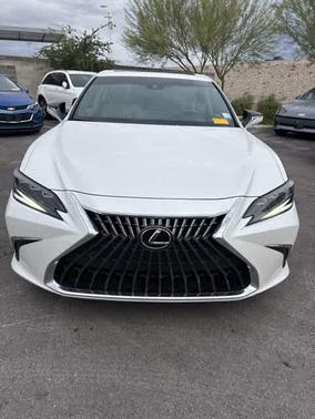 2023 Lexus ES 300h Luxury