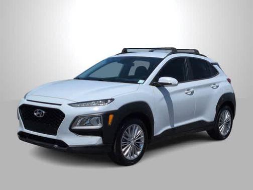 Chalk White 2021 Hyundai KONA SEL
