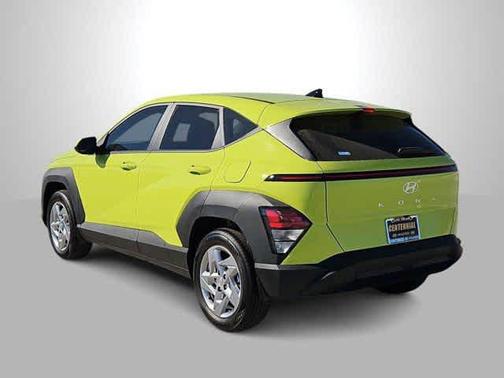 2026 Hyundai KONA SE