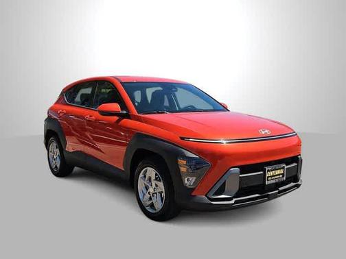 Soultronic Orange Pearl 2024 Hyundai KONA SE