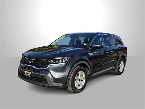 2022 Kia Sorento LX