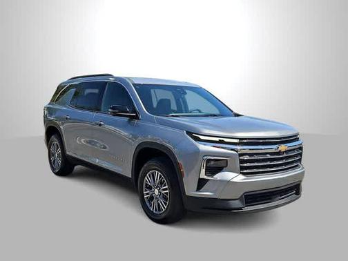 Sterling Gray Metallic 2024 Chevrolet Traverse LT
