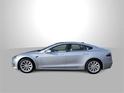 2017 Tesla Model S 90D