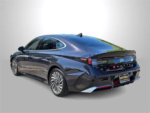 2025 Hyundai SONATA Hybrid SE