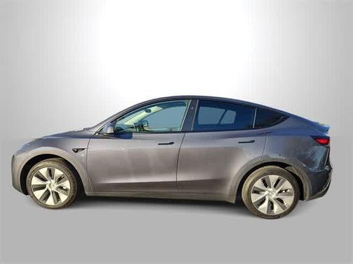 2023 Tesla Model Y RWD