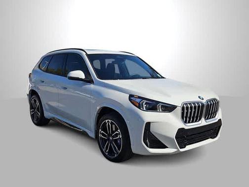 Alpine White 2025 BMW X1 xDrive28i