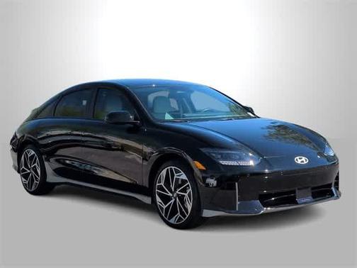 2025 Hyundai IONIQ 6 SEL