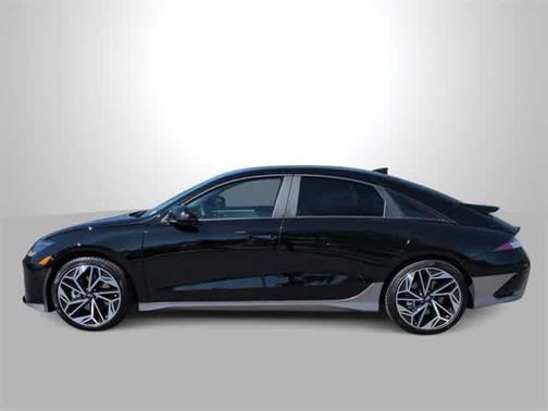 2025 Hyundai IONIQ 6 SEL