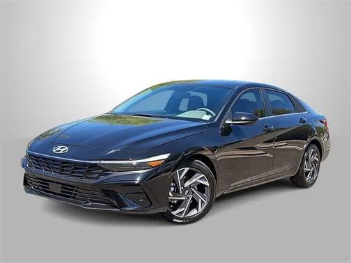 2025 Hyundai ELANTRA SEL