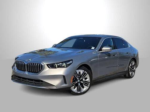 Oxide Grey Metallic 2025 BMW 530 530i