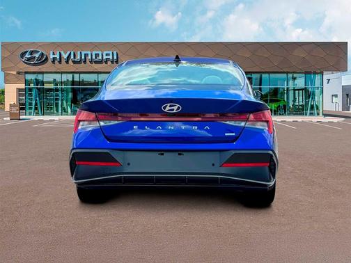 2025 Hyundai ELANTRA HEV Limited