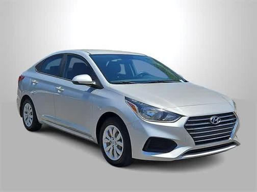 2019 Hyundai Accent SE