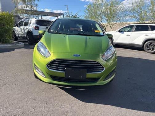 Outrageous Green Metallic Tinted Clearcoat 2018 Ford Fiesta SE