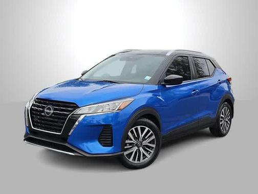 Electric Blue/Super Black 2022 Nissan Kicks SV