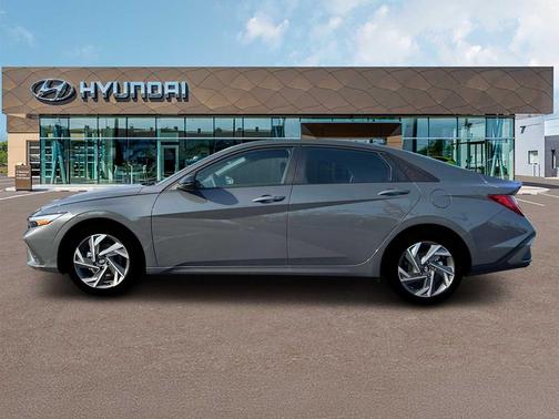 2025 Hyundai ELANTRA Sport