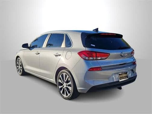 2020 Hyundai Elantra GT Base