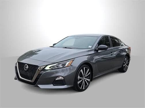 2020 Nissan Altima SR FWD