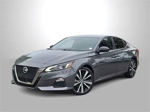 2020 Nissan Altima SR FWD