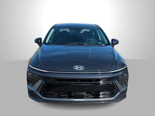 2026 Hyundai SONATA Hybrid Base