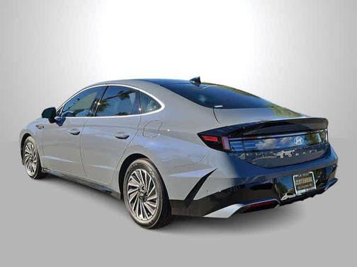 2025 Hyundai SONATA Hybrid Limited