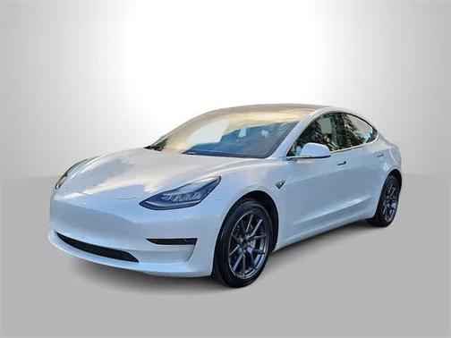 2019 Tesla Model 3 Standard Range Plus