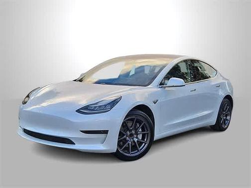 2019 Tesla Model 3 Standard Range Plus