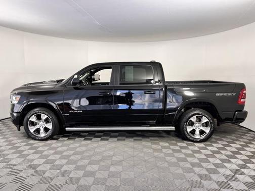 Photo 4 of 48 of 2021 RAM 1500 Laramie