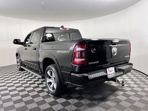 Photo 5 of 48 of 2021 RAM 1500 Laramie