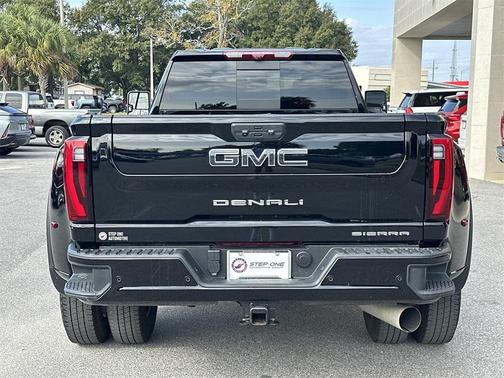 2025 GMC Sierra 3500 Denali Ultimate
