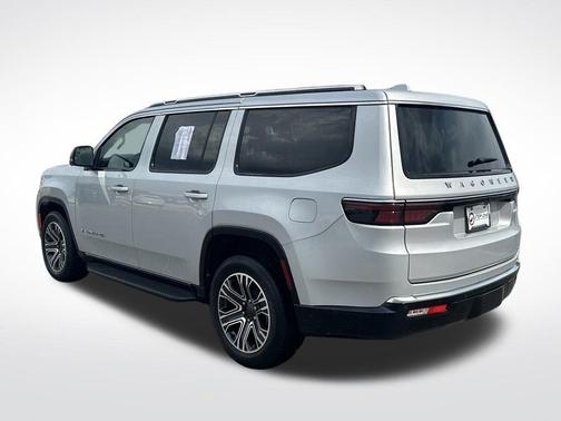 Silver Zynith 2023 Jeep Wagoneer Series II