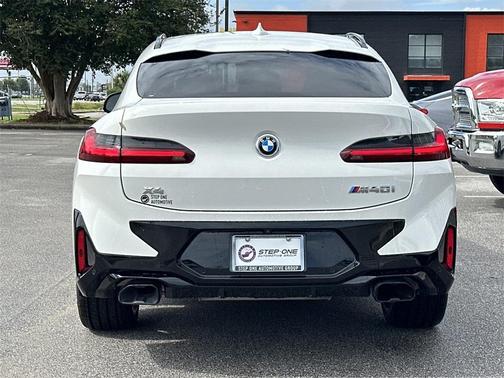 2023 BMW X4 M40i