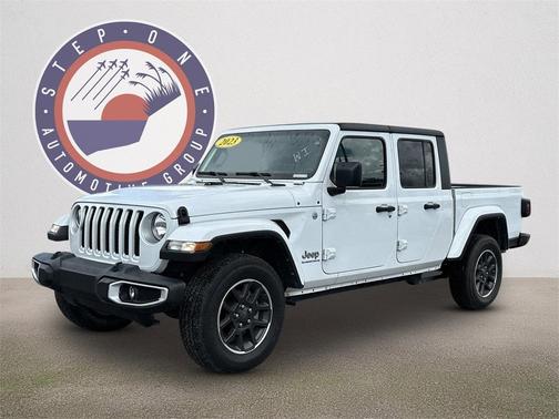 2023 Jeep Gladiator Overland