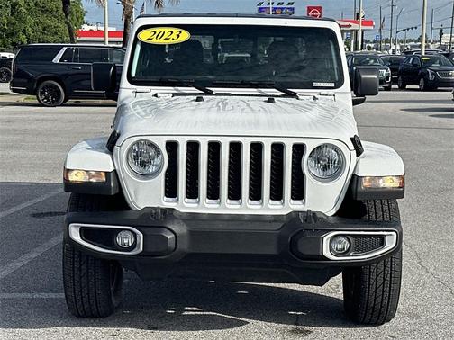 2023 Jeep Gladiator Overland