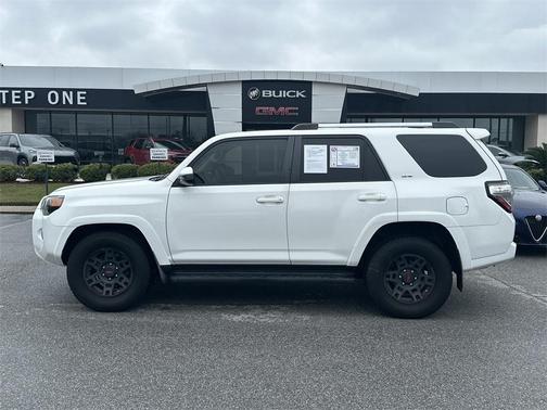 2020 Toyota 4Runner SR5