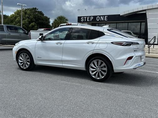 2025 Buick Envista Avenir