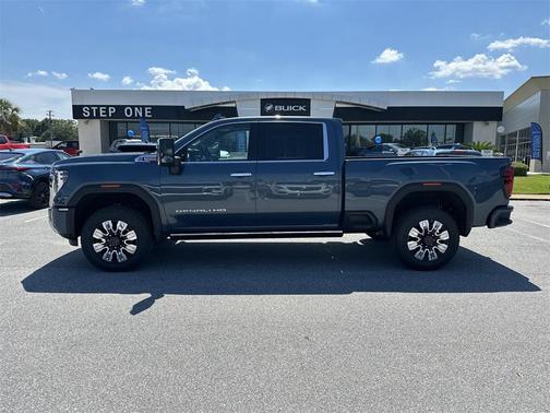 2025 GMC Sierra 2500 Denali