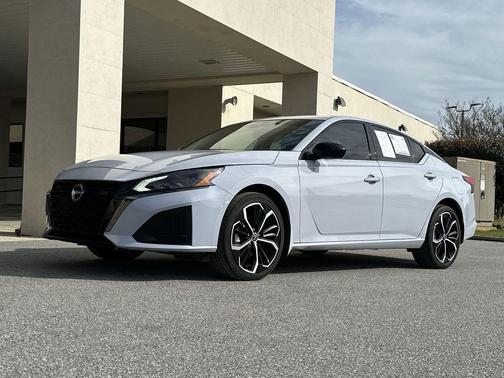 2024 Nissan Altima 2.5 SR