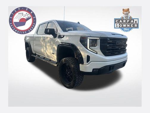 Summit White 2023 GMC Sierra 1500 Elevation