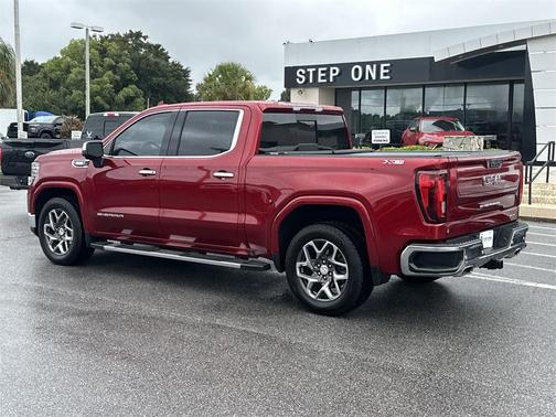 2022 GMC Sierra 1500 SLT