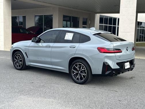 2024 BMW X4 M40i