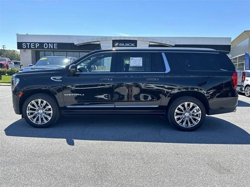 2022 GMC Yukon XL Denali
