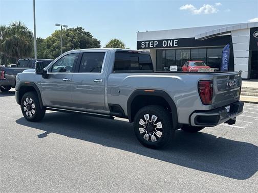 2025 GMC Sierra 2500 Denali