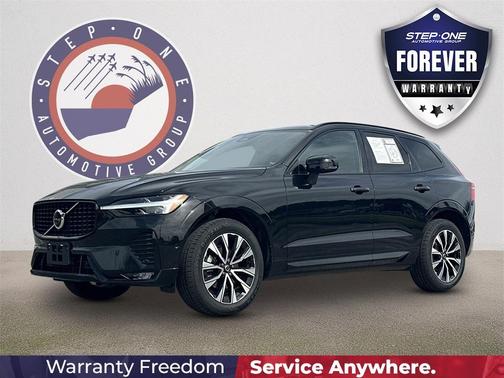 2023 Volvo XC60 B5 Plus Dark Theme