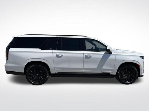 Crystal White Tri-Coat 2022 Cadillac Escalade ESV Sport Platinum