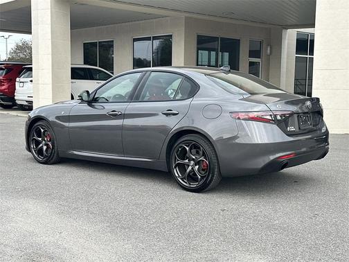 2024 Alfa Romeo Giulia Ti